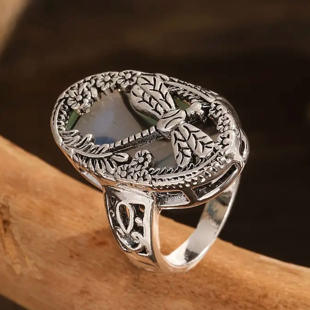 Dragonfly Ring - Picture 3 of 3